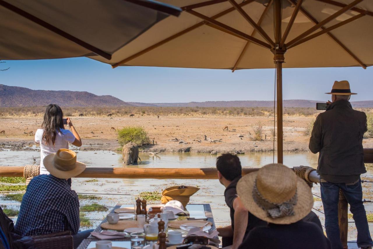 Tau Game Lodge Заповедник Мадикве Экстерьер фото